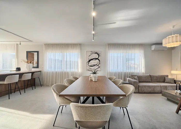 דירה Oceanview Penthouse סלאטינה