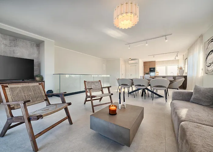 דירה Oceanview Penthouse סלאטינה
