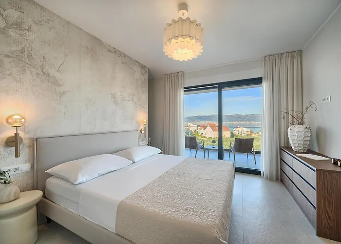 Oceanview Penthouse דירה
