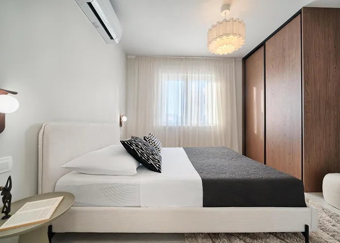 Oceanview Penthouse Apartment Slatine