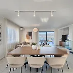 Oceanview Penthouse * Slatine