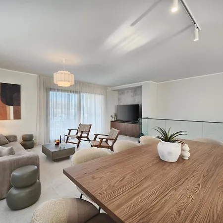 Oceanview Penthouse *