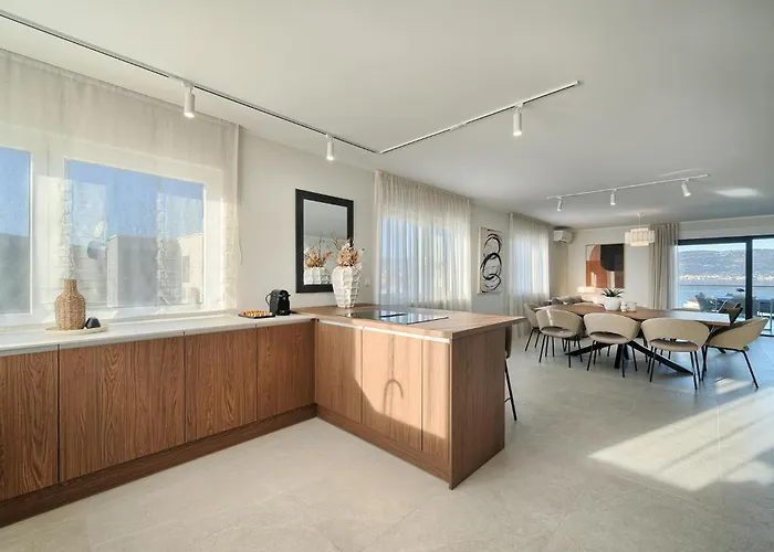 Oceanview Penthouse * Slatine
