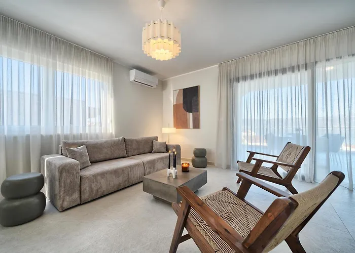 Oceanview Penthouse *