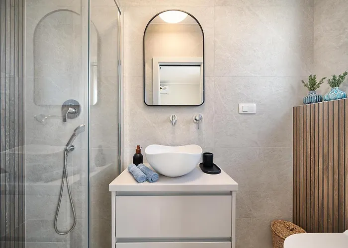 Oceanview Penthouse *