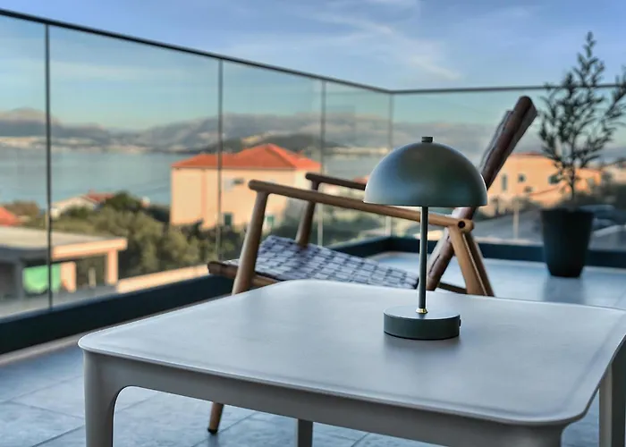 Oceanview Penthouse Slatine